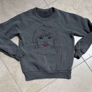 Taylor Gray Sweatshirt with Artistic Face Design